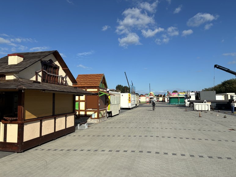 Blick über den Markt beim Aufbau am 22. September 2026. Foto: Stadt Oldenburg