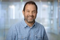 Norbert Meier, Mitarbeiter im Fachdienst Fliegerhorst der Wirtschaftsförderung Stadt Oldenburg. Foto: Foto- und Bilderwerk