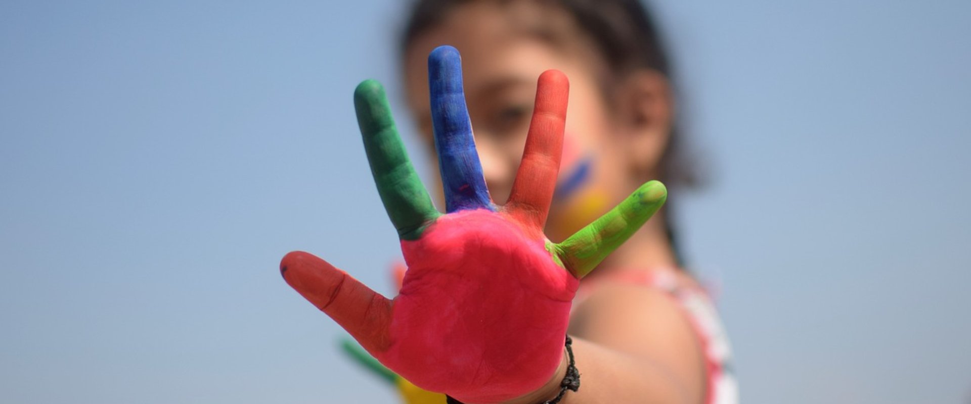 Kind macht ein Hand Stoppzeichen. Foto: Pixabay