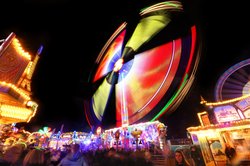 Der Oldenburger Kramermarkt bei Nacht. Foto: Hans-Jürgen Zietz