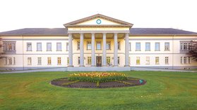 Kulturzentrum PFL, Ansicht vorne. Foto: Mohssen Assanimoghaddam