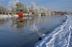 Strahlender Wintertag an der Hunte in Oldenburg. Foto: Hans-Jürgen Zietz Strahlender Wintertag an der Hunte in Oldenburg. Foto: Hans-Jürgen Zietz
