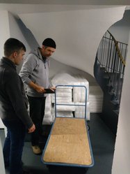 Die leichten Absorberplatten werden angeliefert. Foto: Stadt Oldenburg Die leichten Absorberplatten werden angeliefert. Foto: Stadt Oldenburg