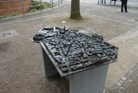Das Tastmodell am Schlosswall 3 wurde Anfang der Woche gereinigt – nachdem es unter anderem mutwillig verschmutzt wurde. Foto: Stadt Oldenburg Foto: Stadt Oldenburg