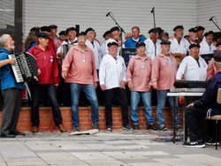 Gemeinsames Kontert der Shanty Chöre Sassnitz und Oldenburg. Foto: Shanty-Chor Oldenburg e. V. Gemeinsames Kontert der Shanty Chöre Sassnitz und Oldenburg. Foto: Shanty-Chor Oldenburg e. V.
