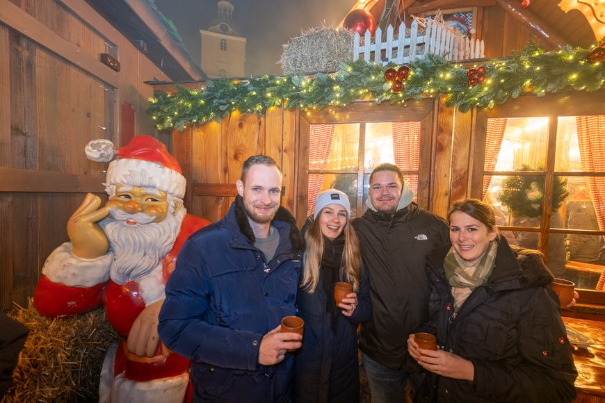 Sascha Stüber Eine Besuchergruppe auf dem Lamberti-Markt 2025. Foto: Sascha Stüber