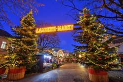 Eingang zum Lamberti-Markt am Schlossplatz. Foto: Hans-Jürgen Zietz