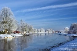 Strahlender Wintertag an der Hunte in Oldenburg. Foto: Hans-Jürgen Zietz Strahlender Wintertag an der Hunte in Oldenburg. Foto: Hans-Jürgen Zietz