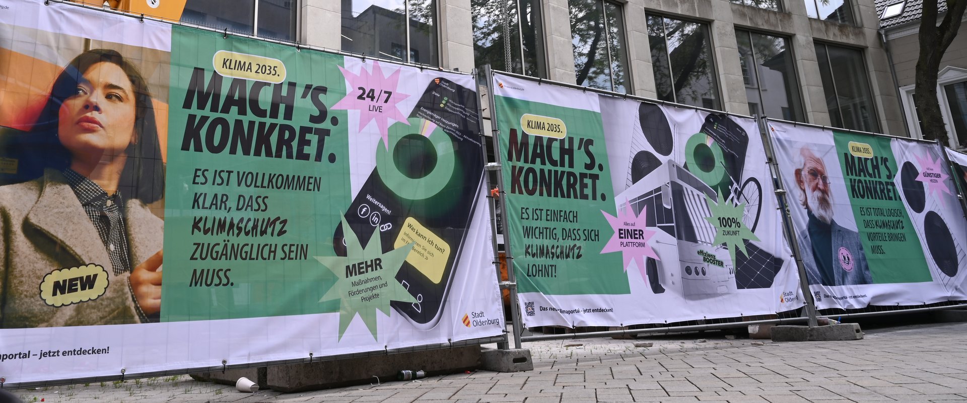 Zu sehen sind Banner von der Mach's. Konkret.-Kampagne der Stadt Oldenburg. Foto: Jörg Hemmen