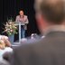 Vorschau: Ilyas Yanc (Vorsitzender des Yezidischen Forums) hält eine Rede. Foto: Sascha Stüber