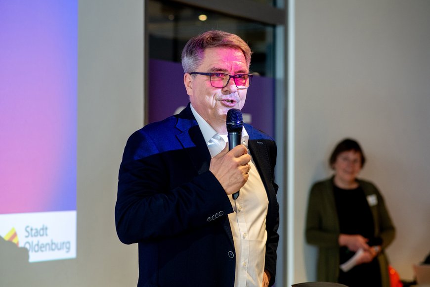 Podiumsgespräch mit Oberbürgermeister Jürgen Krogmann. Foto: Hauke-Christian Dittrich