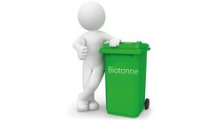 Figur mit Daumen hoch und grüner Biotonne. Foto: fotomek/Adobe Stock Figur mit Daumen hoch und grüner Biotonne. Foto: fotomek/Adobe Stock
