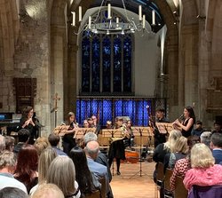 Auftritt des Oldenburger Bläserquintetts Piccola Banda beim Konzert zum Jubiläumsvorabend. Foto: Kingston upon Thames Auftritt des Oldenburger Bläserquintetts Piccola Banda beim Konzert zum Jubiläumsvorabend. Foto: Kingston upon Thames