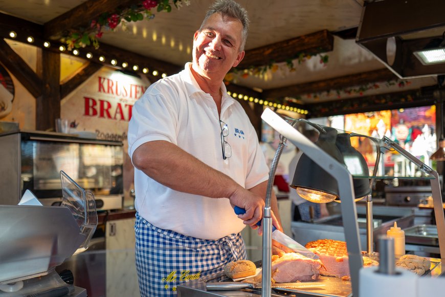 Krustenbraten auf dem Kramermarkt 2026. Foto: Sascha Stüber