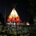 Vorschau: Nachtansicht des „Tipis“ am PFL. Foto: Werner Ufferhardt.