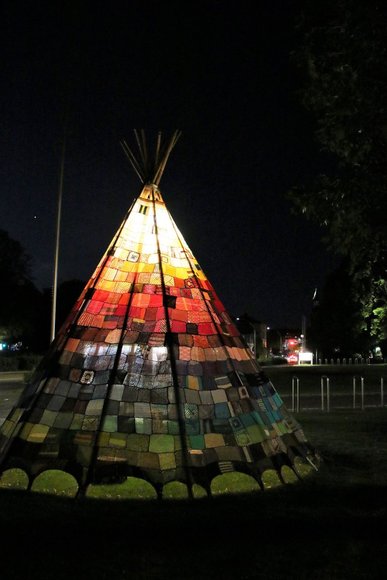 Nachtansicht des „Tipis“ am PFL. Foto: Werner Ufferhardt.