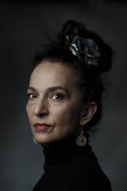 Carl-von-Ossietzky-Preisträgerin Güner Yasemin Balcı. Foto: Jesco Denzel 