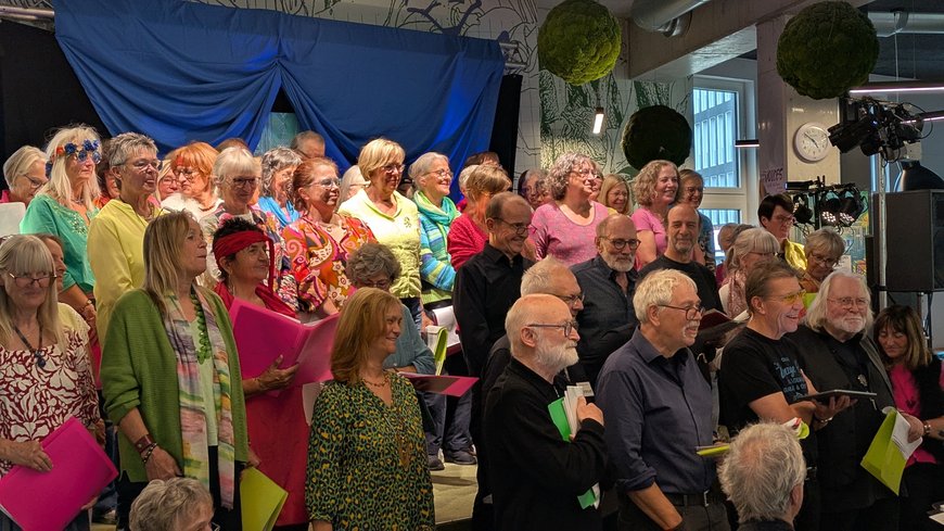 Der Oldenburger Rockchor beim blue OL. Kulturfestival 55+. Foto: Stadt Oldenburg