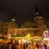 Vorschau: Blick über den Rathausmarkt mit beleuchteter Lamberti-Kirche beim Lamberti-Markt 2023. Foto: Sascha Stüber