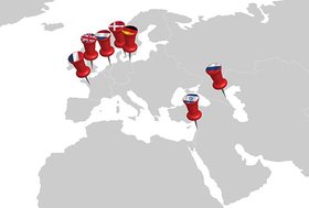 Weltkarte mit Pins an den Positionen der Partnerkommunen Oldenburgs. Quelle: agrus/Fotolia; markus marb/Fotolia. Collage: Stadt Oldenburg