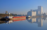 Binnenschiffe auf der Hunte: Foto: Hans-Jürgen Zietz