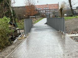 Die neue Geh- und Radwegeverbindung zwischen der Graf-Spee-Straße und dem Gelände der ehemaligen Donnerschwee-Kaserne ist fertiggestellt. Foto: Stadt Oldenburg 