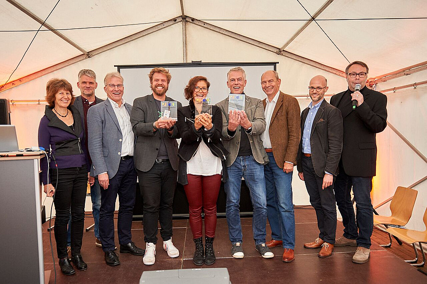 Jury, Orgateam und Preisträger. Foto: Foto- und Bilderwerk