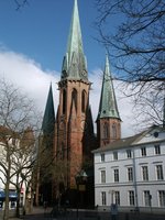 Rechts: Lambertikirche
