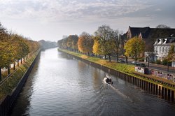 Herbst an der Stadtstrecke von Hunte und Küstenkanal in Oldenburg. Foto: Hans-Jürgen Zietz