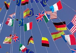 Flaggen verschiedener Länder. Foto: Dr. Stephan Barth/Pixelio