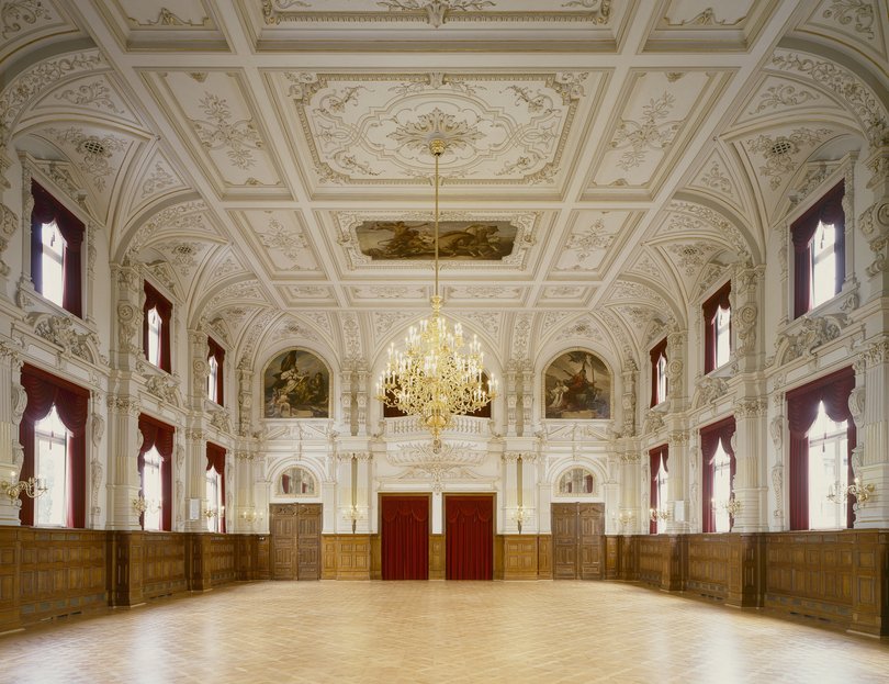 Brautpaare können standesamtlich im Großen Schlosssaal des Oldenburger Schlosses heiraten. Foto: Sven Adelaide