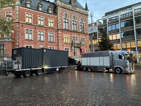 Der Lamberti-Markt Aufbau auf dem Rathausmarkt am 17. November 2025. Foto: Stadt Oldenburg