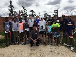 Athletinnen und Athleten des 1. TCO Die Bären und des Buffalo City Triathlon Club 2019 in East London. Foto: 1. TCO Die Bären