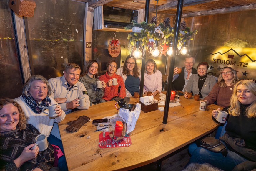 Sascha Stüber Eine Besuchergruppe auf dem Lamberti-Markt 2025. Foto: Sascha Stüber