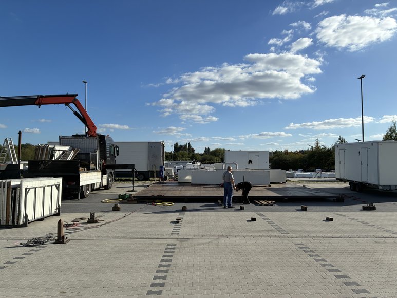 Das „Café Keese“ beim Aufbau am 22. September 2026. Foto: Stadt Oldenburg