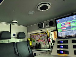 Einsatzfahrzeug der Feuerwehr mit einem Rauchmelder im Auto. Foto: Stadt Oldenburg Einsatzfahrzeug der Feuerwehr mit einem Rauchmelder im Auto. Foto: Stadt Oldenburg