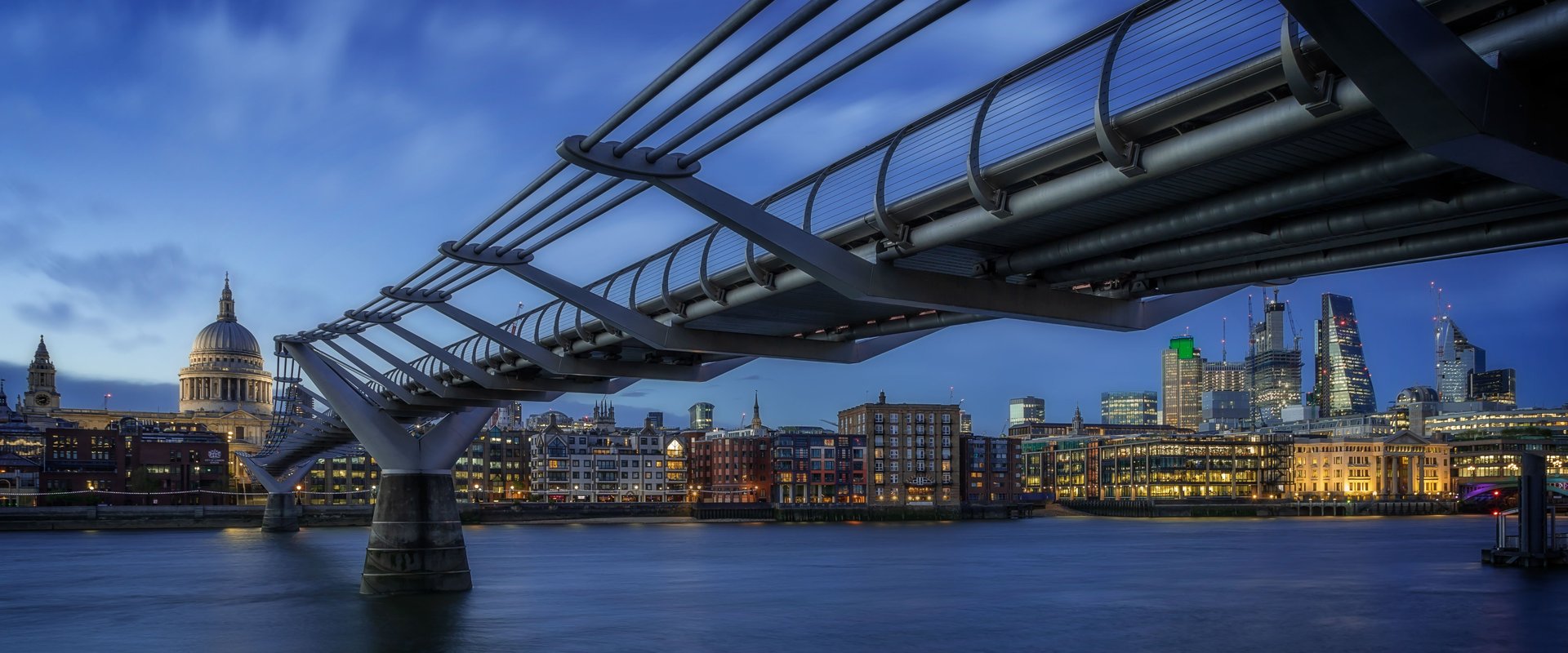 London bei Nacht. Foto: blank76/Pixabay