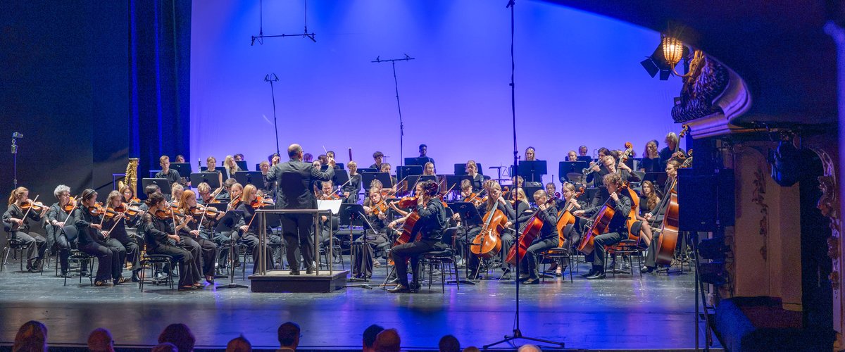 Mit verschiedenen musikalischen Beiträgen demonstrierte die städtische Musikschule die Vielfalt ihrer Ensembles. Foto: Sascha Stüber