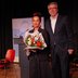 Vorschau: Preisträgerin Güner Yasemin Balcı mit Oberbürgermeister Jürgen Krogmann. Foto: Jörg Hemmen