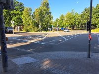 Hier können Radfahrerinnen und Radfahrer bald diagonal über die Kreuzung fahren und gelangen schneller Richtung Wechloy und zurück. Foto: Stadt Oldenburg