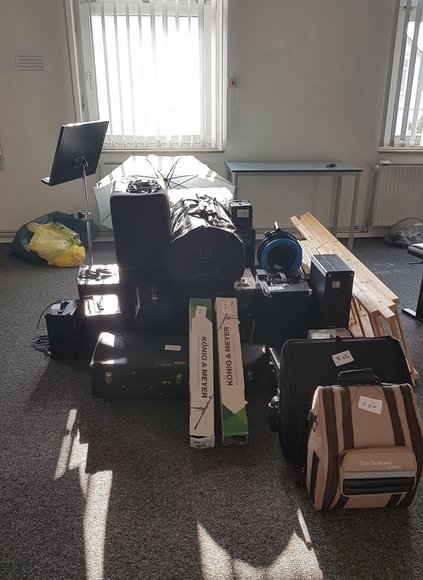 Gut beschriftet wird auch dieses Musikschulinventar seinen Weg an den neuen Standort finden. Foto: Stadt Oldenburg