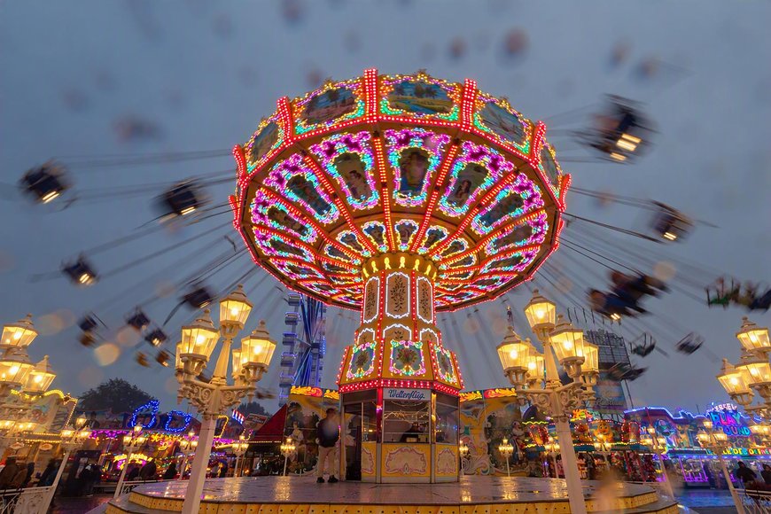 Der Wellenflug auf dem Kramermarkt 2026. Foto: Sascha Stüber