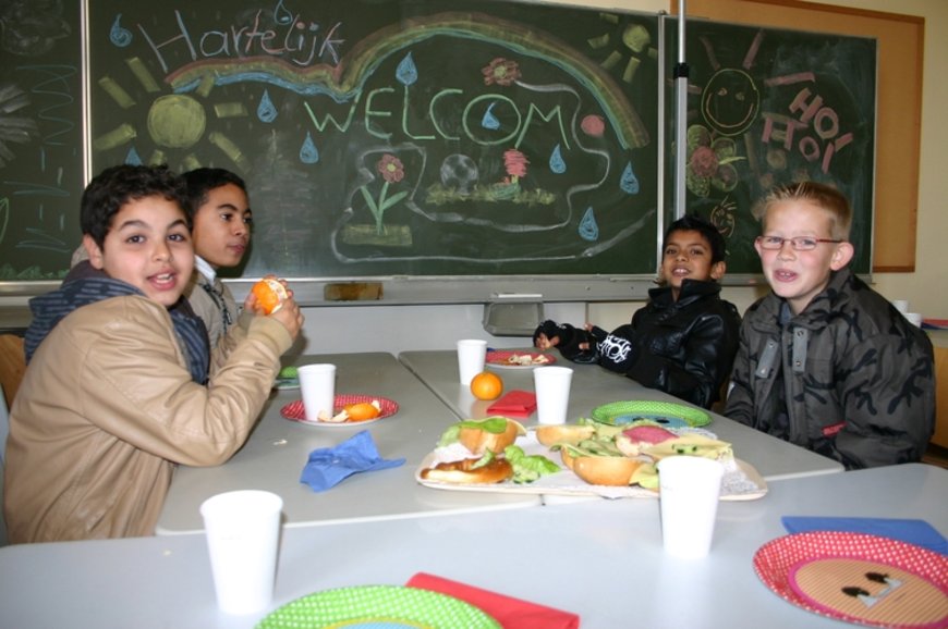 Gemeinsames Frühstück in der Heiligengeisttorschule. Foto: Stadt Oldenburg