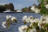 Binnenschiffe auf der Hunte: Foto: Hans-Jürgen Zietz