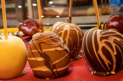 Schokofrüchte auf dem Lamberti-Markt 2019. Foto: Sascha Stüber
