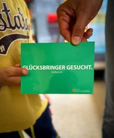 Postkarte mit Text: Glücksbringer gesucht. Foto: Stadt Oldenburg