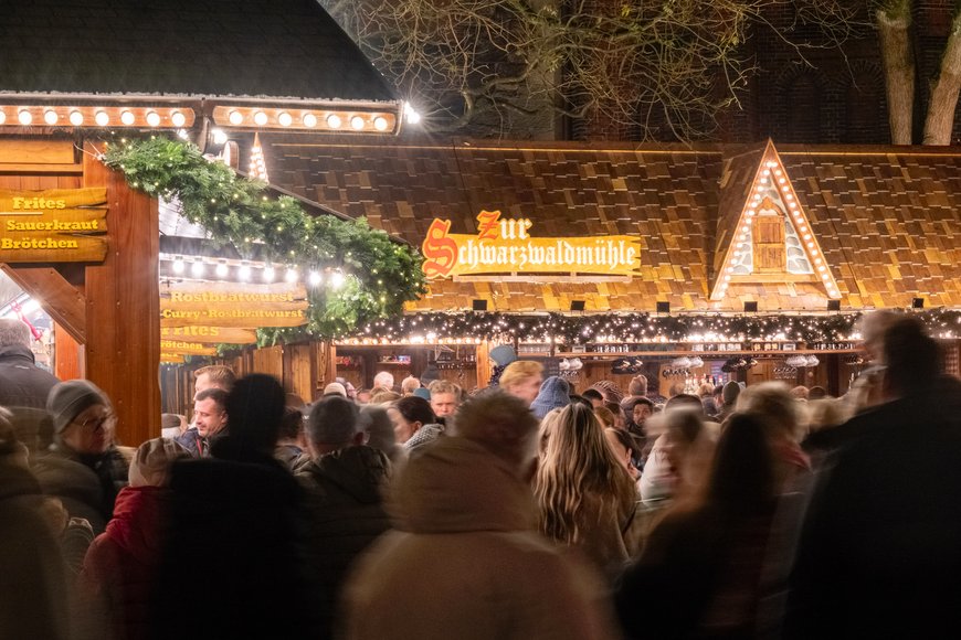 Sascha Stüber Hansla's Schlemmerhütte und die Schwarzwaldmühle auf dem Lamberti-Markt 2025. Foto: Sascha Stüber