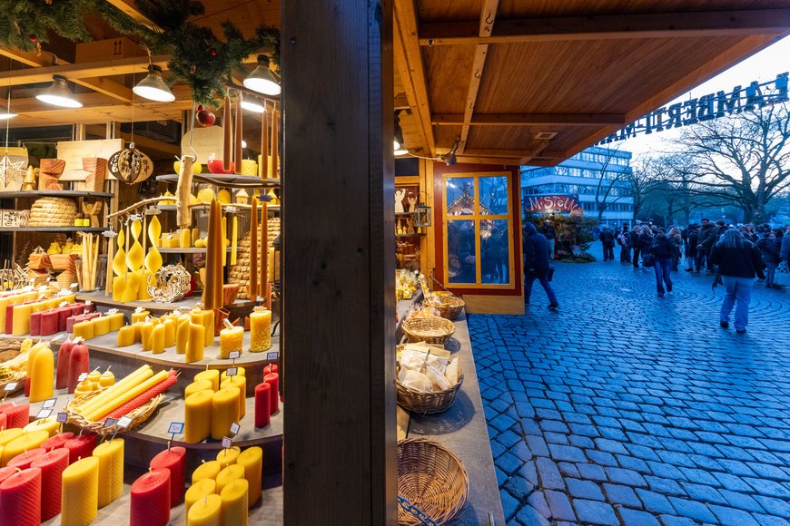 Sascha Stüber Kerzen und Misteln auf dem Lamberti-Markt 2025. Foto: Sascha Stüber