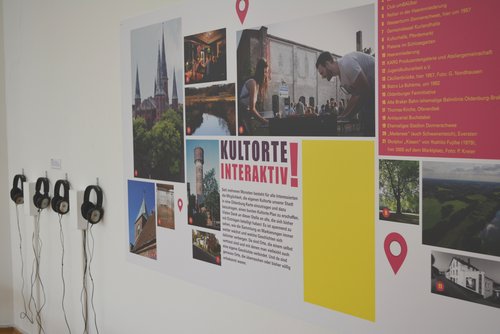 Ausstellungsansicht Kultorte. Foto: Stadt Oldenburg