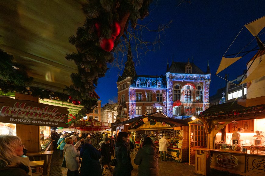 Sascha Stüber Das Video-Mapping am Alten Rathaus beim Lamberti-Markt 2025. Foto: Sascha Stüber